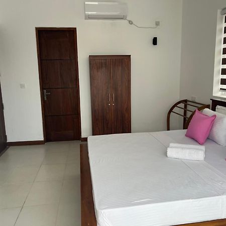 Silina Airport Transit Hotel & Residence 카투나야크 외부 사진