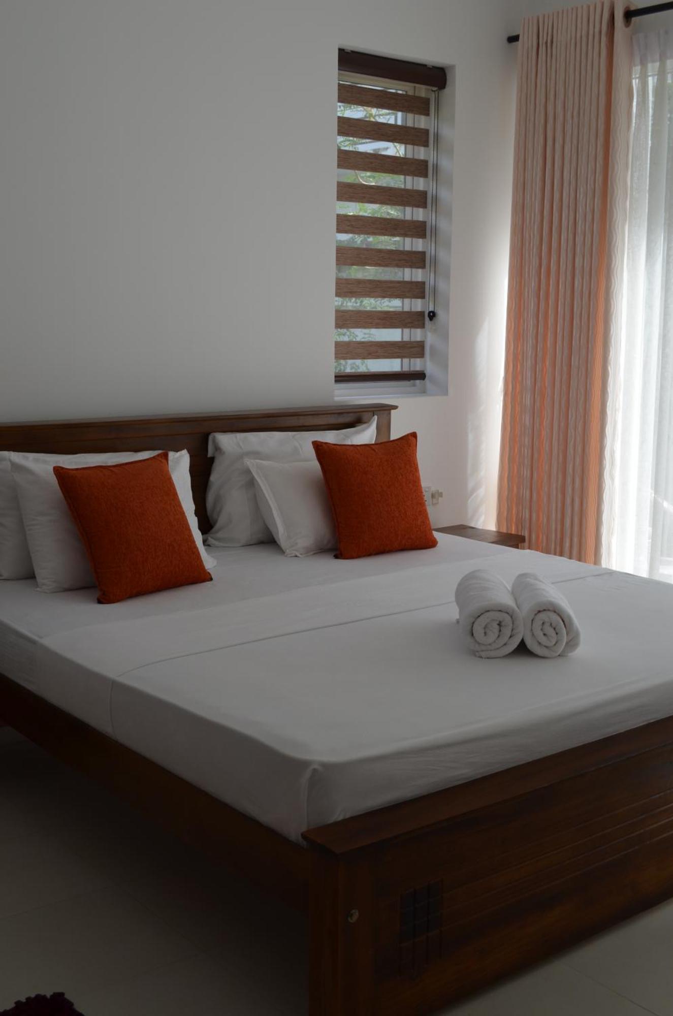 Silina Airport Transit Hotel & Residence 카투나야크 외부 사진